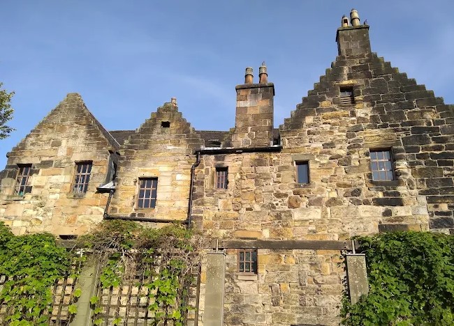 Provand's Lordship places of ancient architecture in the UK