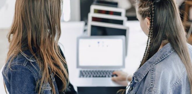 Top 10 best computer shops in the UK