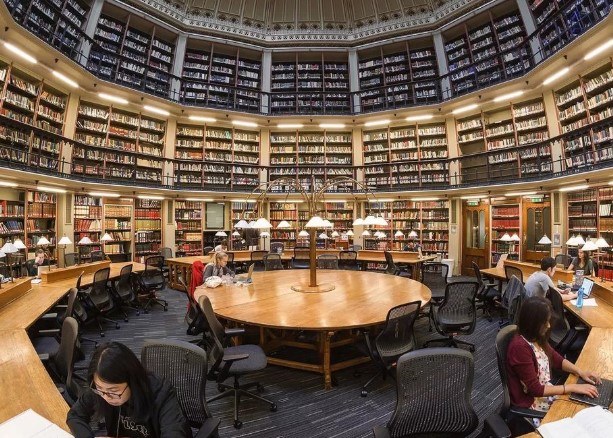 Public Libraries free services in the UK