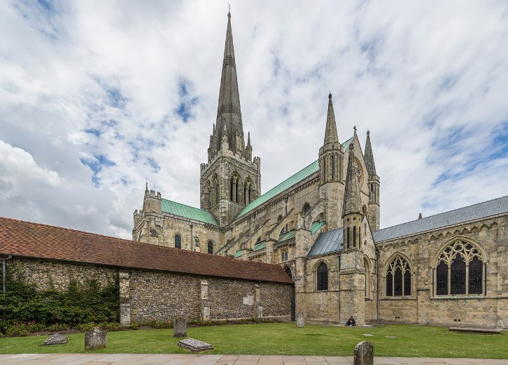 chichester cathedral churches in the UK