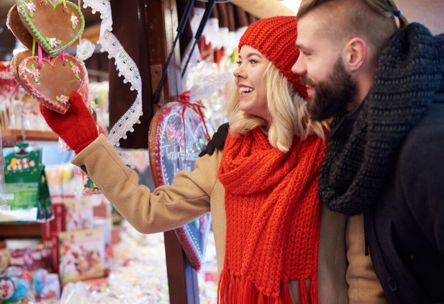 Visit traditional Christmas markets things to do in winter in the UK